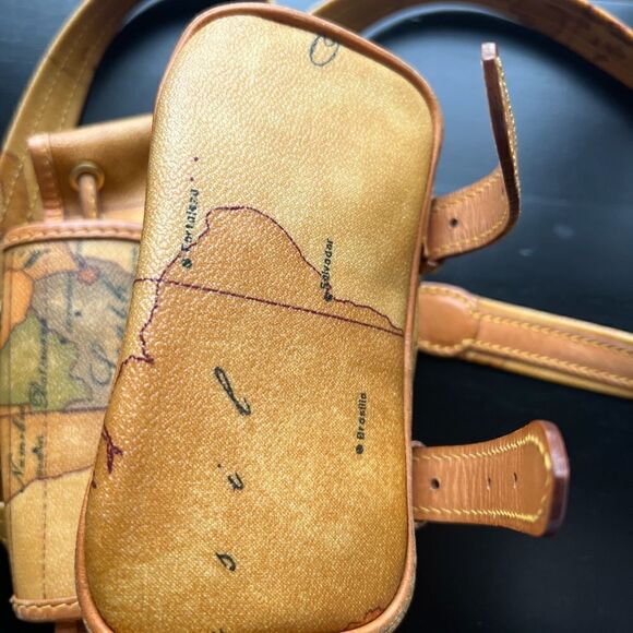 AUTHENTIC ALVIERO MARTINI BACKPACK - Picture 3 of 10